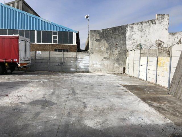 Commercial Property for Sale in Paarden Eiland Western Cape